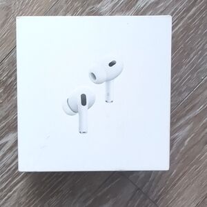 Apple AirPods Pro (2nd Generation) with Charging Case - White